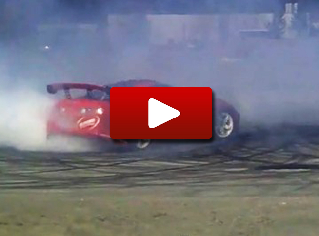 Wenn es von der Straße auf die Rennstrecke geht, können wir auch mal anders: Hier ein Video unseres Drift-Cars!